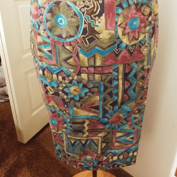 Colorful lined wrap skirt - Picture 6 of 6